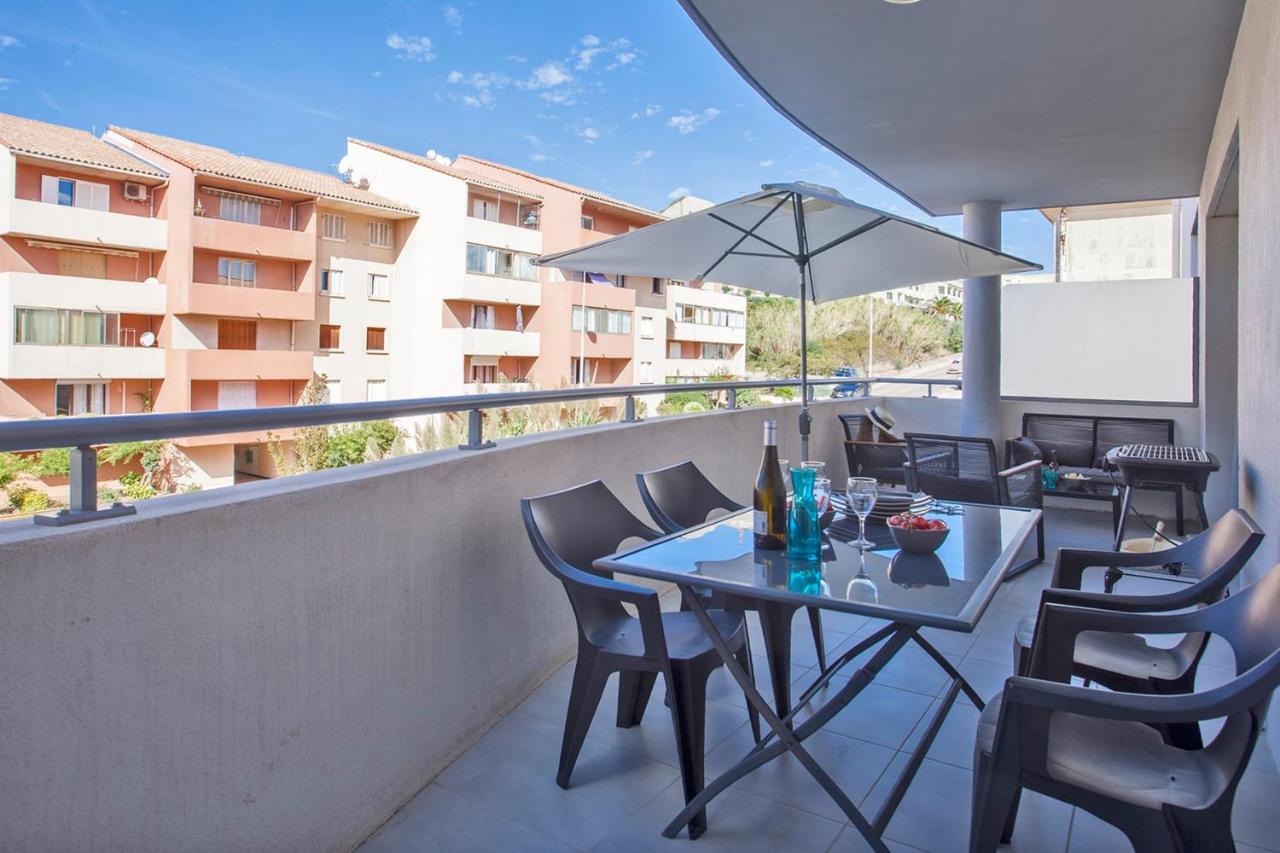 L'orangeraie Calvi centre à 300m de la plage et du port parking privé Extérieur photo