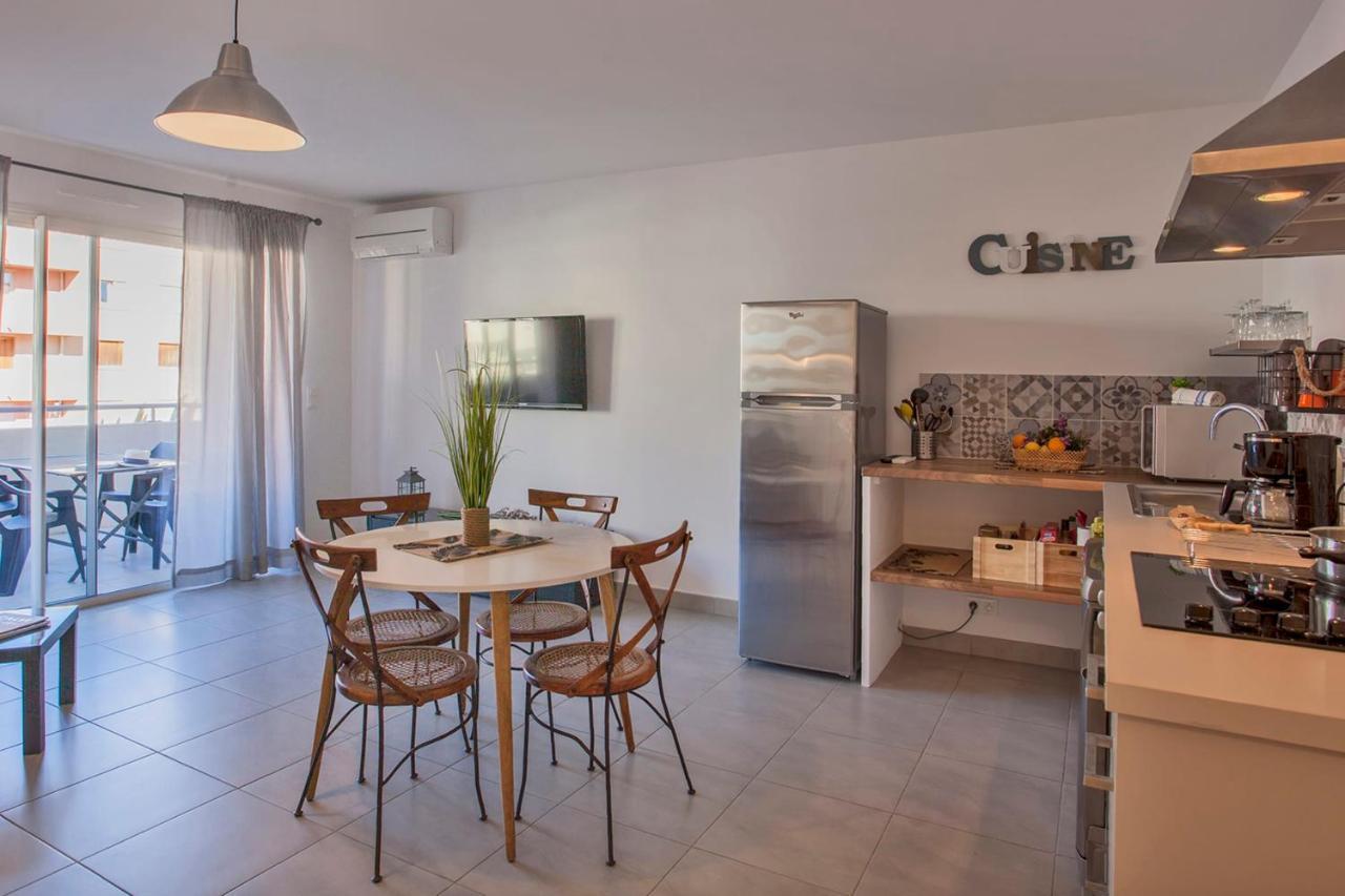 L'orangeraie Calvi centre à 300m de la plage et du port parking privé Extérieur photo